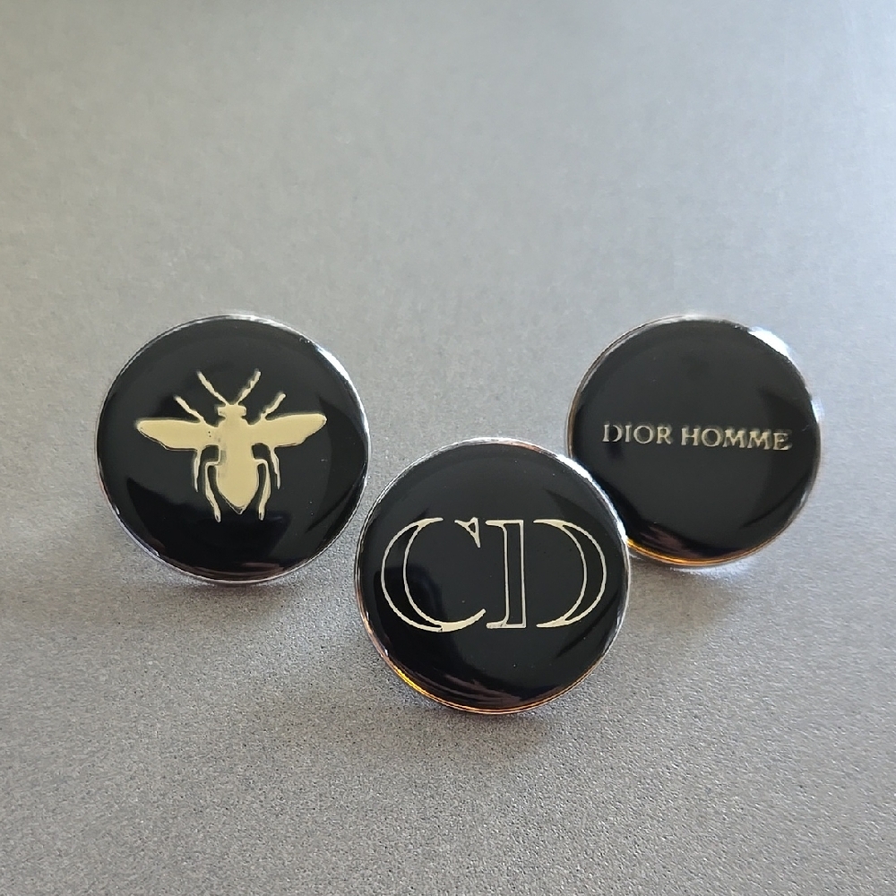 DIOR Pin Set CD Bee & Dior Homme  trio set .. Dior brooch set black